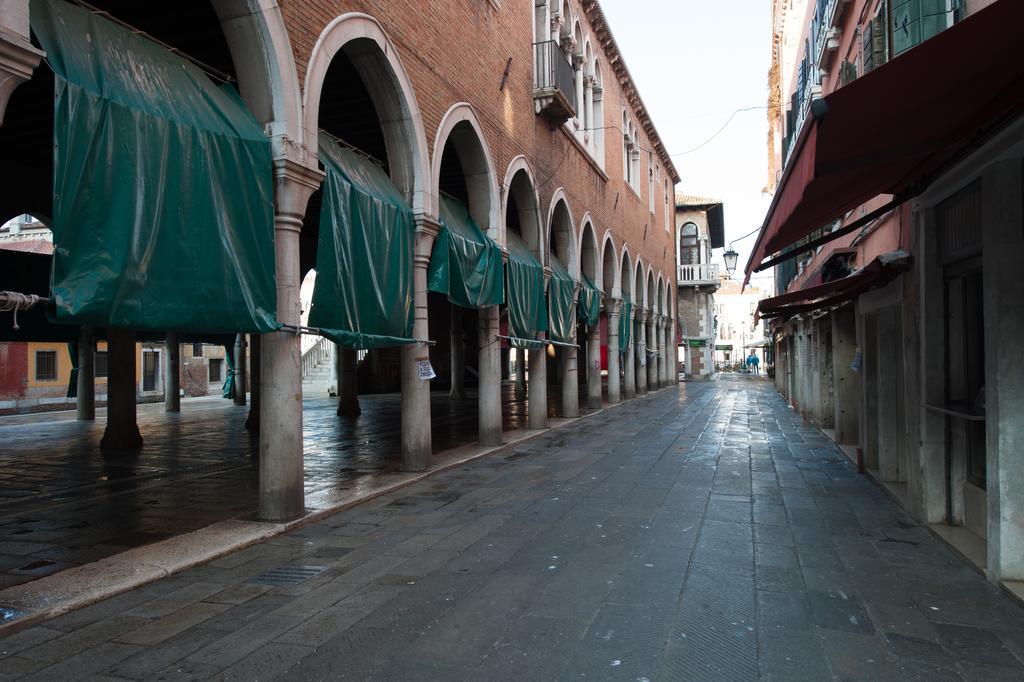 The Lion'S House Apt1 Venesia Ruang foto