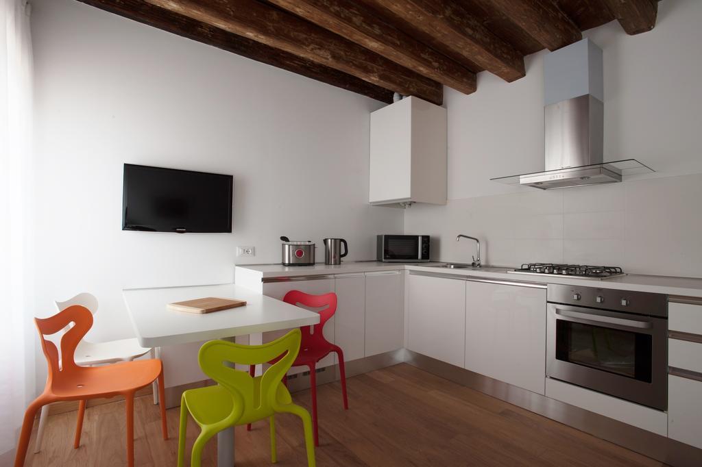 The Lion'S House Apt1 Venesia Ruang foto