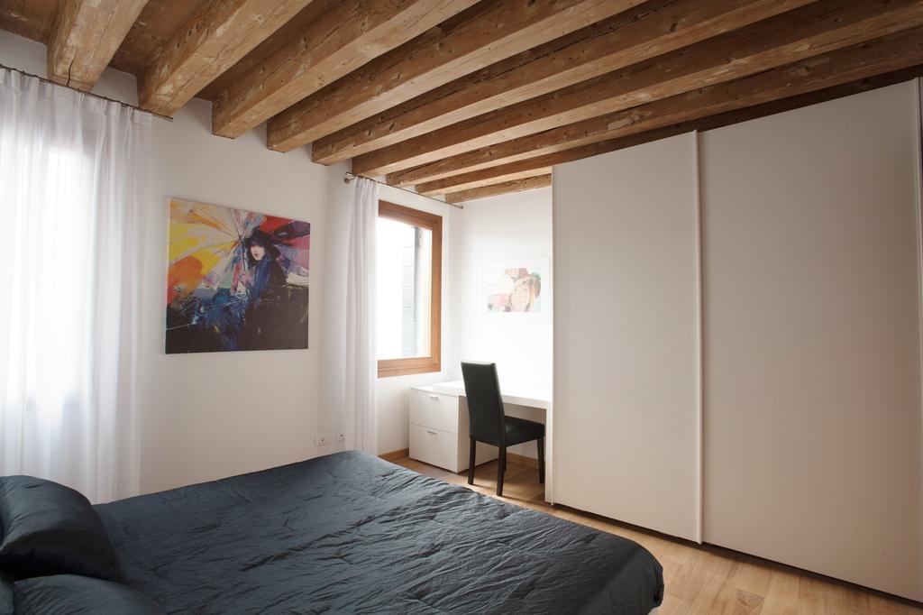 The Lion'S House Apt1 Venesia Ruang foto