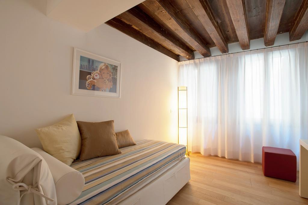 The Lion'S House Apt1 Venesia Ruang foto